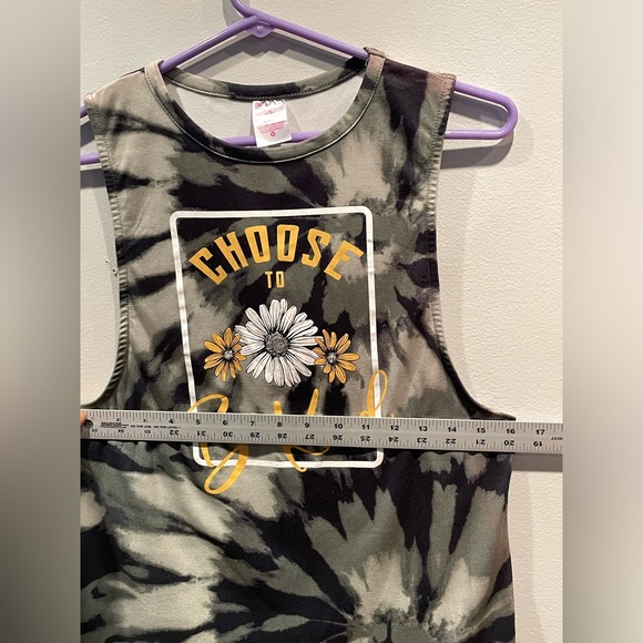 Ladies Medium No Boundaries “Choose To Be Kind” Tank • Camouflage Tye Dye Base - Picture 3 of 5